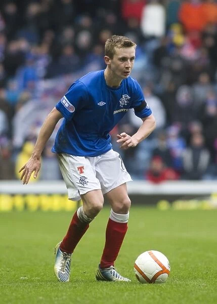 Robbie Crawford's Determined Performance in Rangers Scoreless Battle with Stirling Albion at Ibrox Stadium