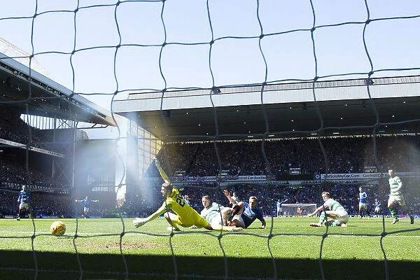 Scott Arfield Scores the Thrilling Winner: Rangers vs Celtic at Ibrox Stadium, Scottish Premiership