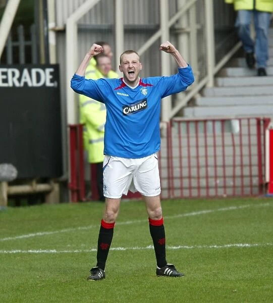 Stephen Hughes's Epic Moment: The Goal That Secured Rangers Victory Over Motherwell (April 4, 2004)