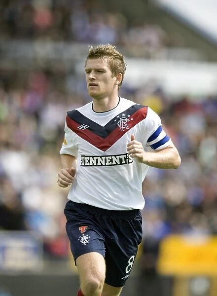 Steven Davis Scores the Second: Rangers 2-0 Victory over Inverness Caledonian Thistle in the Scottish Premier League
