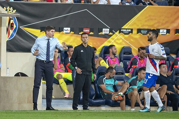 Steven Gerrard: Intense Reaction during Rangers vs Villarreal, UEFA Europa League - Group G