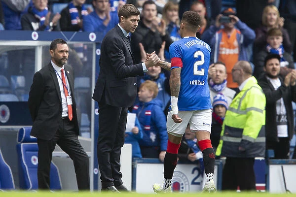 Steven Gerrard and James Tavernier: Post-Match Handshake at Ibrox - Rangers vs Aberdeen, Scottish Premiership