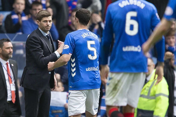 Steven Gerrard and Lee Wallace: Post-Match Handshake at Ibrox - Rangers vs Aberdeen, Scottish Premiership