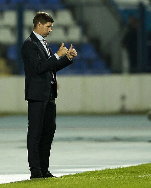 Steven Gerrard Reacts: Rangers FC vs NK Osijek - UEFA Europa League - Second Qualifying Round