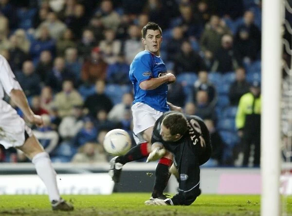 Thompson's Dramatic Blocked Shot: Rangers 4-1 over Dunfermline, March 23, 2004