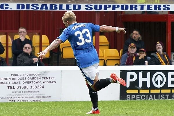 Thrilling Goal: Martyn Waghorn Scores the Game-Changer for Rangers vs Motherwell in Betfred Cup