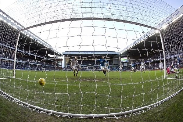 Thrilling Victory: Lee Wallace Scores the Game-Winning Goal for Rangers at Ibrox