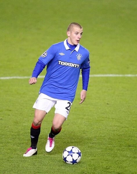 Vladimir Weiss's Costly Error: Rangers 0-1 Manchester United in UEFA Champions League Group C