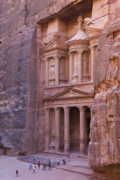 Facade of Treasury (Al Khazneh), Petra, Jordan (UNESCO World Heritage site)