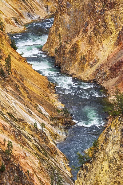 The Yellowstone River in the Grand Canyon of the Yellowstone, Yellowstone National Park