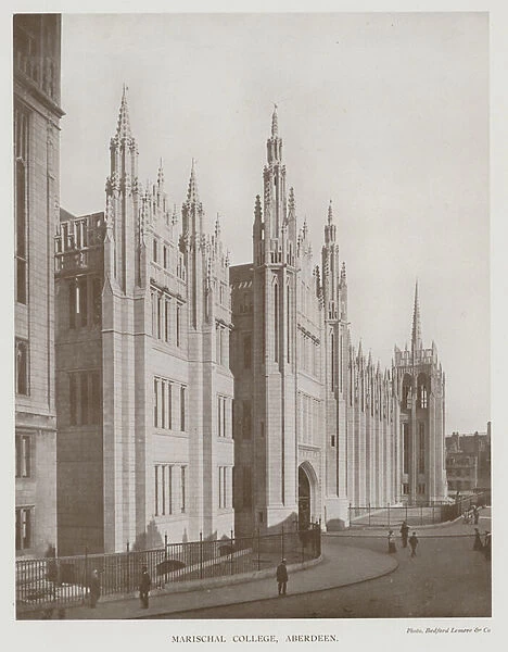 Marischal College, Aberdeen (b  /  w photo)