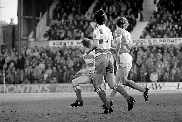 English FA Cup match. Blackpool 0 v Queens Park Rangers 0. January 1982 MF05-17-034