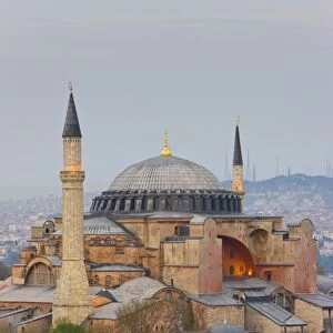 Elevated view of Aya Sofya (Hagia Sophia) (Sancta Sophia), UNESCO World Heritage Site