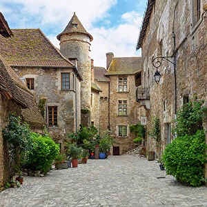 France, Occitanie, Lot, Carennac, the priory courtyard