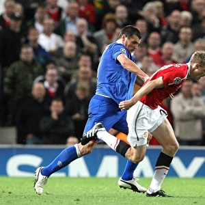 A Battle at Old Trafford: McCulloch vs Fletcher - UEFA Champions League Showdown: 0-0 Stalemate