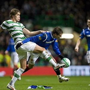 Celtic vs Rangers: Thomas Rogne Tackles Nikica Jelavic as Celtic Takes 1-0 Lead