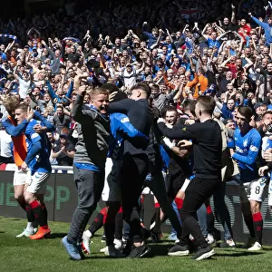 Euphoria Unleashed: Rangers Fans Iconic Pitch Invasion for Scott Arfield's Unforgettable Goal (Scottish Premiership & Scottish Cup, 2003)
