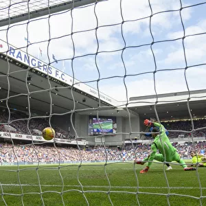 Jermain Defoe Scores Stunner: Rangers vs Hibernian, Scottish Premiership, Ibrox Stadium