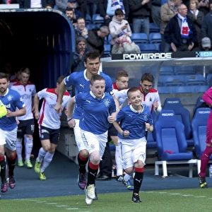 Rangers Matches 2014/15 Photographic Print Collection: Rangers 2-2 Falkirk