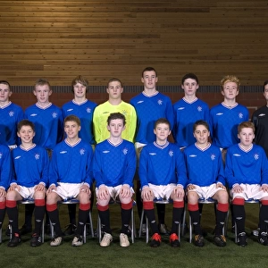 2009-10 Squad Collection: Under 15s Team and Headshot