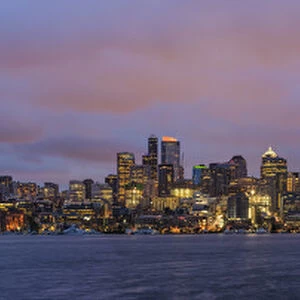 City skyline from Gasworks Park and Lake Union in Seattle, Washington, USA
