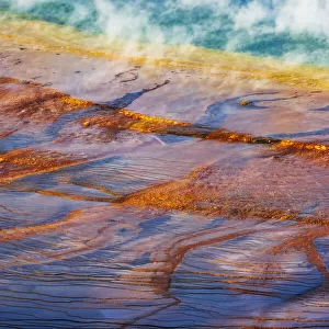 Grand Prismatic Spring, Yellowstone National Park, Wyoming, USA