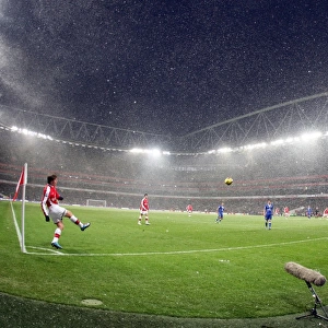 Andrey Arshavin (Arsenal) takes a corner in the snow. Arsenal 2: 2 Everton