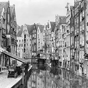Achterburgwal, Amsterdam, early 20th century (b / w photo)
