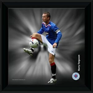 Framed Products Previous Seasons Gallery: 12x12 (305x305mm) Barry Ferguson Framed Dynamic Action Print