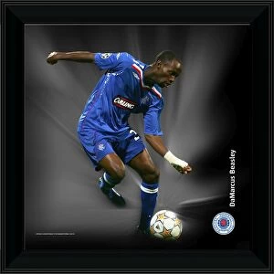 Framed Products Previous Seasons Gallery: 12x12 (305x305mm) DaMarcus Beasley Framed Dynamic Action Print